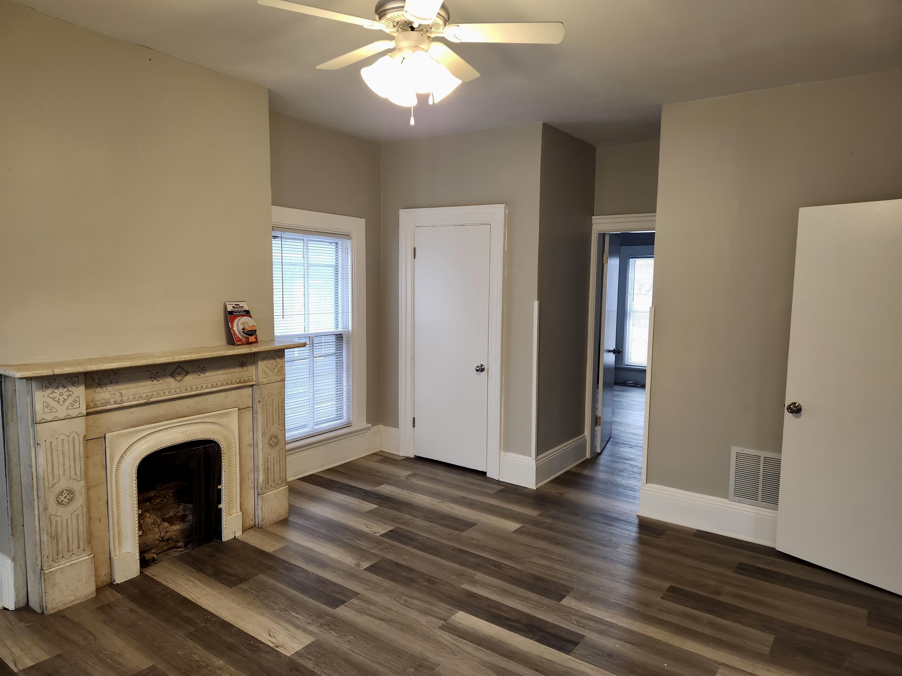 840 Tremont Avenue - 1/2